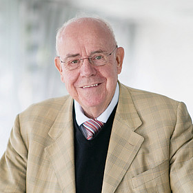 Prof. Dr. Dr. h. c. Ernst-Ludwig Winnacker